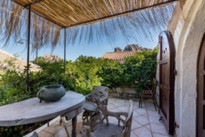 Luxury Cottage a San Pantaleo. Casa Il Glicine